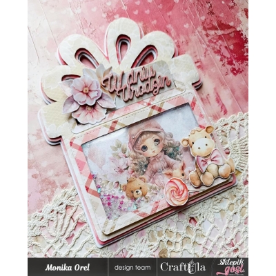 Prezent - wysokość - 15,8 cm + 2 maski - różne kolory